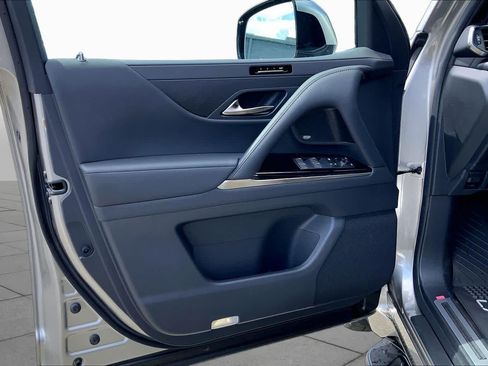 New 2026 Lexus LX 600 4WD w/ Luxury Package image 10