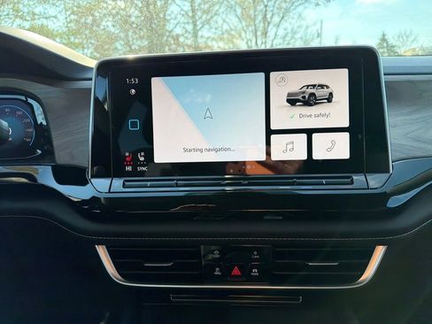 New 2026 Volkswagen Atlas SE FWD image 19