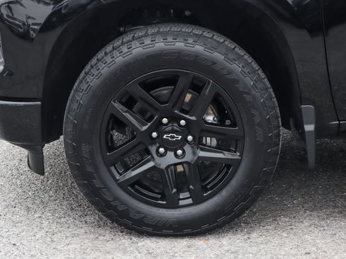 Used 2025 Chevrolet Silverado 1500 Custom w/ Turbomax Blackout Package RWD image 44