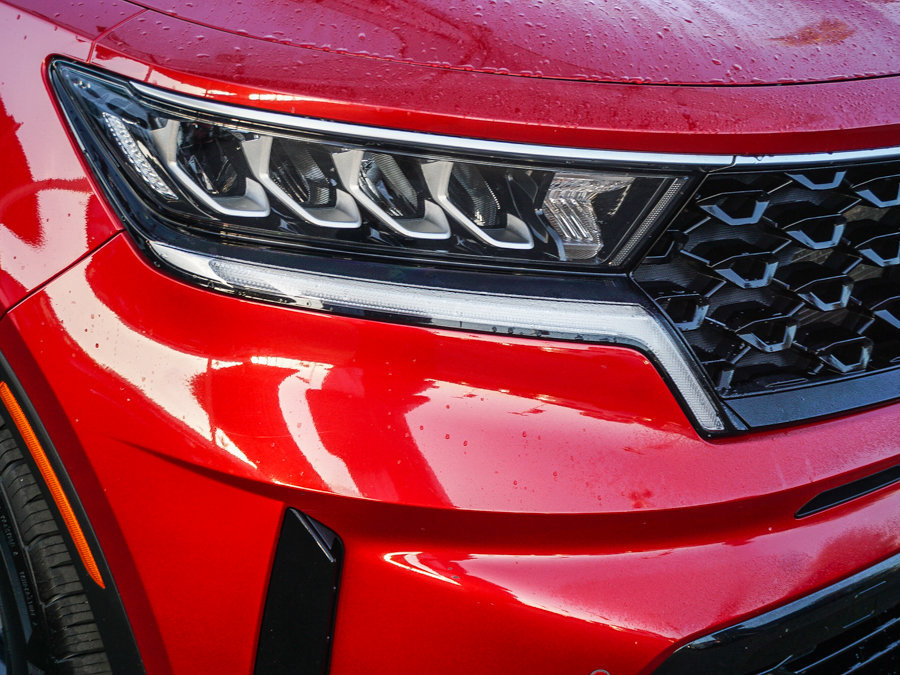 Certified 2021 Kia Sorento EX FWD image 11