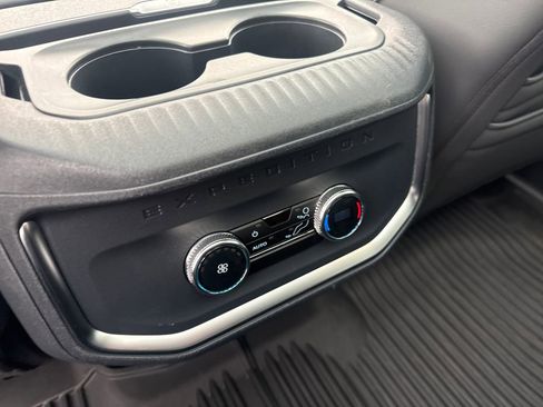 Used 2025 Ford Expedition Max Active image 24