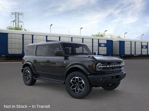New 2026 Ford Bronco Outer Banks image 7