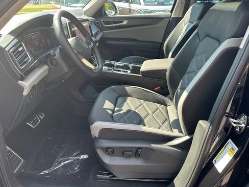 New 2026 Volkswagen Atlas Peak Edition AWD/4WD image 10