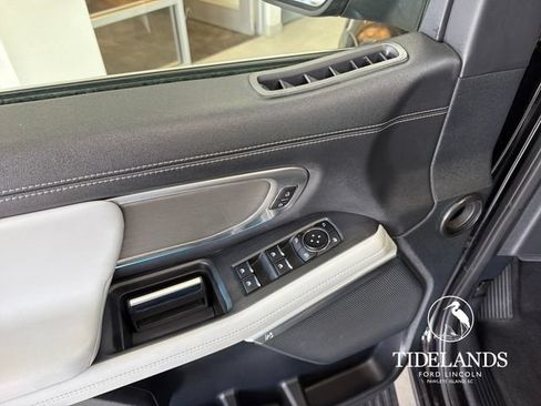 Certified 2025 Ford Expedition Platinum AWD/4WD image 15