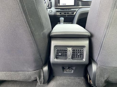 Used 2025 Toyota Camry LE image 47