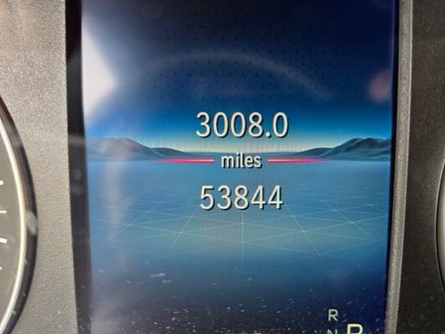 Used 2025 Mercedes-Benz Sprinter 2500 image 8