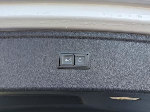 Used 2018 Audi Q5 2.0T Premium Plus w/ Premium Plus Package image 46