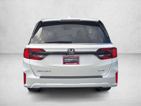 New 2026 Honda Odyssey Elite image 8