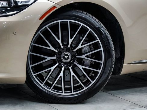Used 2023 Mercedes-Benz S 580 4MATIC Sedan image 3