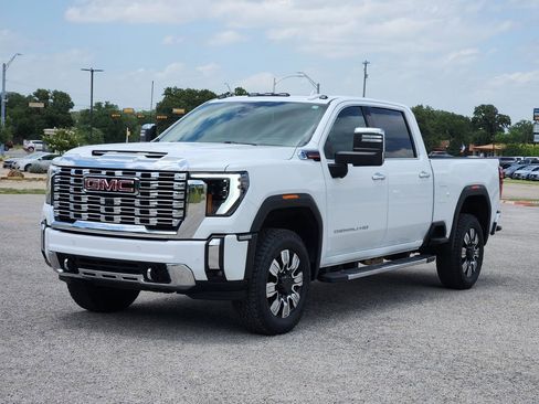 Used 2024 GMC Sierra 2500 Denali w/ Denali Reserve Package image 2
