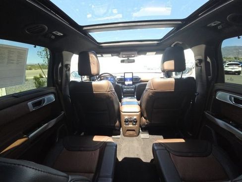 Certified 2023 Ford Explorer King Ranch w/ Technology Package AWD/4WD image 31