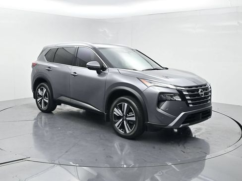 Used 2024 Nissan Rogue SL w/ SL Premium Package AWD/4WD image 2