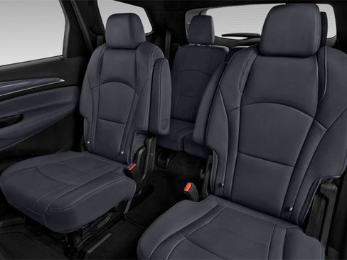 Used 2023 Buick Enclave Essence image 11