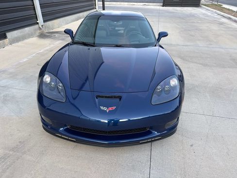 Used 2007 Chevrolet Corvette Z06 w/ Preferred Equipment Group RWD image 8
