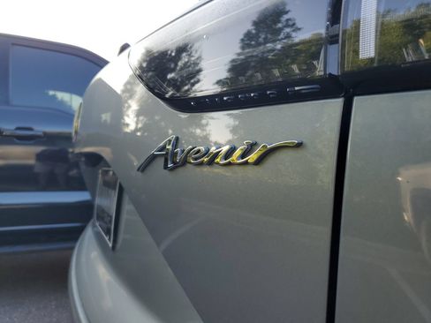 Used 2024 Buick Envision Avenir AWD/4WD image 8