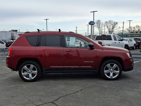 Used 2011 Jeep Compass Limited w/ Sun/Sound Group AWD/4WD image 7