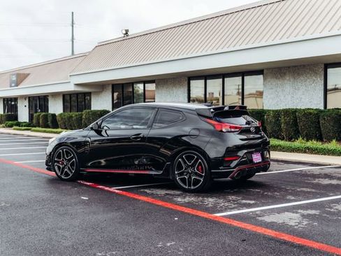Used 2020 Hyundai Veloster N w/ Performance Package FWD image 20