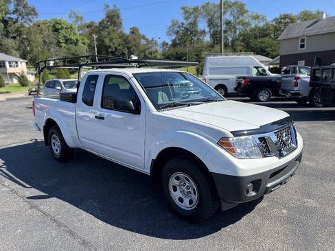 Used 2017 Nissan Frontier S RWD image 3