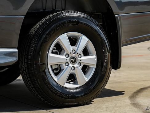 Used 2023 Mercedes-Benz Sprinter 2500 image 93