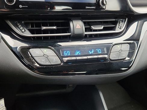 Used 2021 Toyota C-HR LE image 18