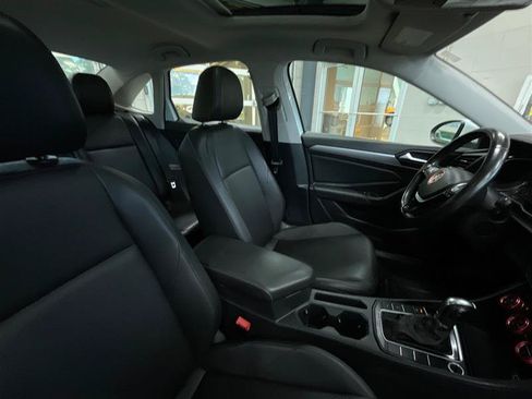 Used 2019 Volkswagen Jetta SE FWD image 27