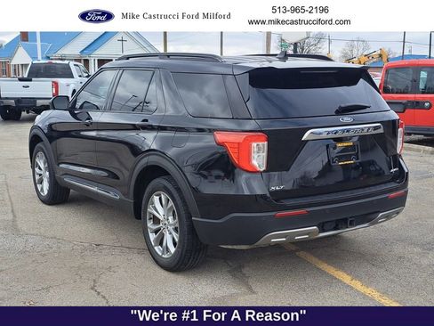 Certified 2021 Ford Explorer XLT w/ Equipment Group 202A image 3