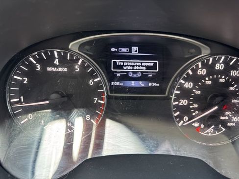 Used 2019 Nissan Pathfinder SL AWD/4WD image 43