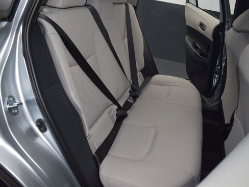 Used 2025 Toyota Corolla Cross L image 26