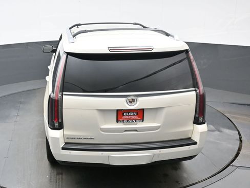Used 2015 Cadillac Escalade Luxury image 33