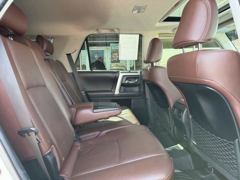 Used 2018 Toyota 4Runner Limited AWD/4WD image 20