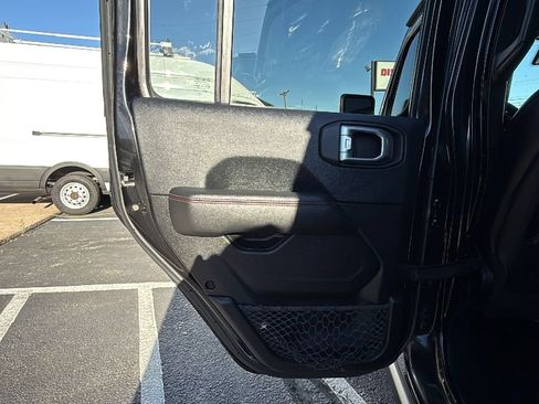 Used 2019 Jeep Wrangler Unlimited Rubicon AWD/4WD image 11