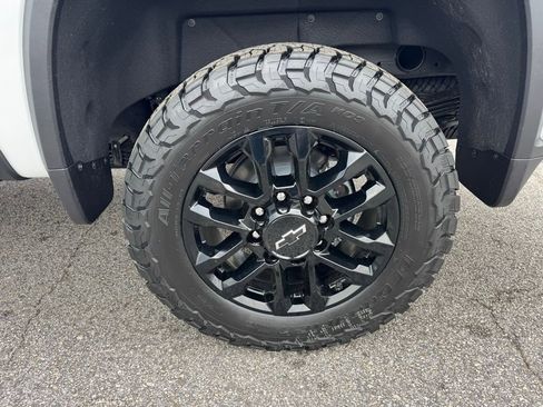 New 2026 Chevrolet Silverado 2500 LTZ w/ Trail Boss Package AWD/4WD image 3