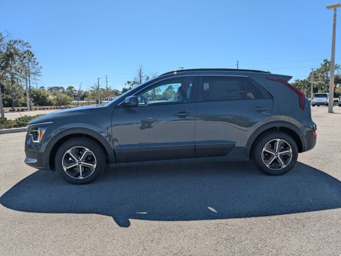 New 2026 Kia Niro EX image 8