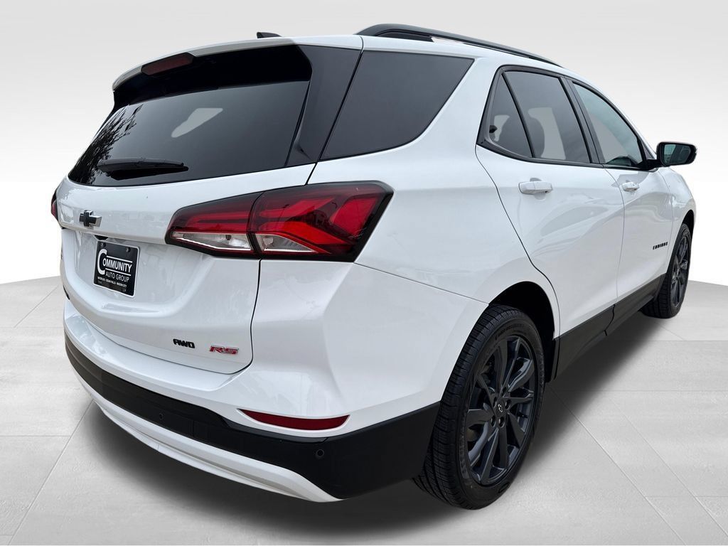Certified 2024 Chevrolet Equinox RS w/ RS Leather Package AWD/4WD image 6