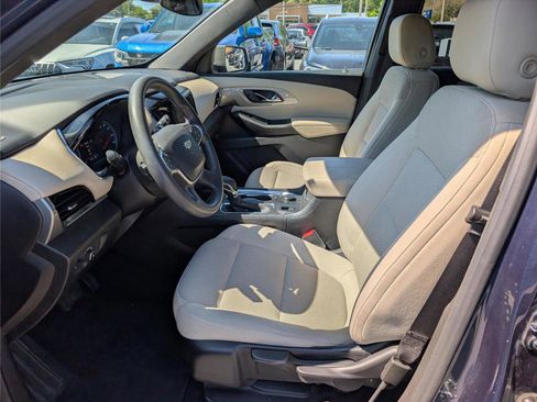 Used 2023 Chevrolet Traverse LS AWD/4WD image 17