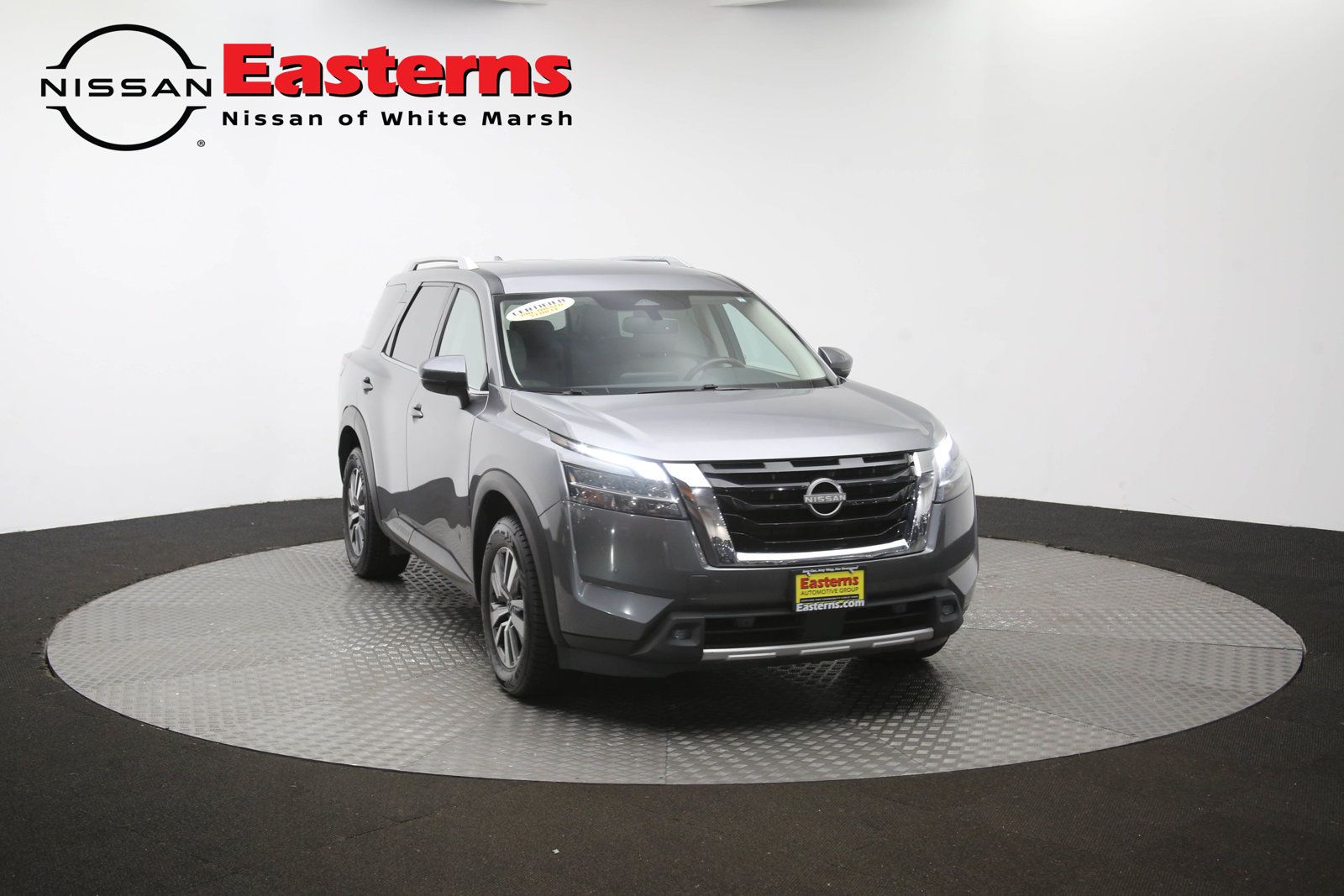 Used 2022 Nissan Pathfinder SL AWD/4WD image 51