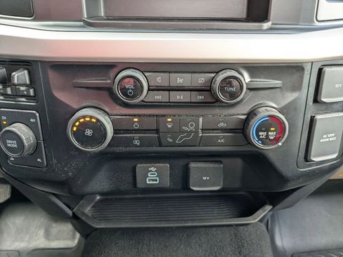 Used 2023 Ford F350 XLT image 21