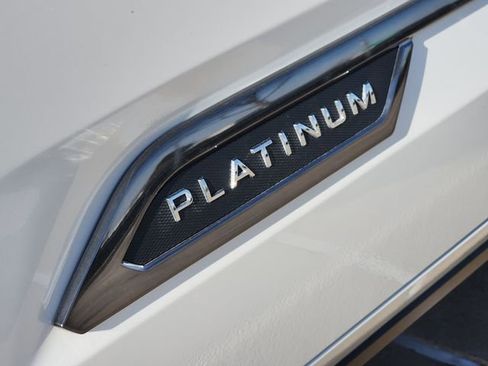 Used 2025 Toyota Sequoia Platinum image 7