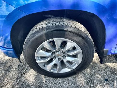Used 2025 Chevrolet Silverado 1500 Custom RWD image 32