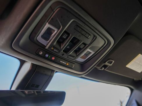 Used 2019 GMC Sierra 1500 AT4 w/ AT4 Premium Package image 24