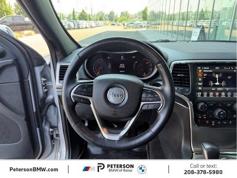 Used 2018 Jeep Grand Cherokee Limited w/ Luxury Group II AWD/4WD image 17