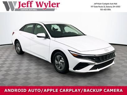 Used 2025 Hyundai Elantra SE