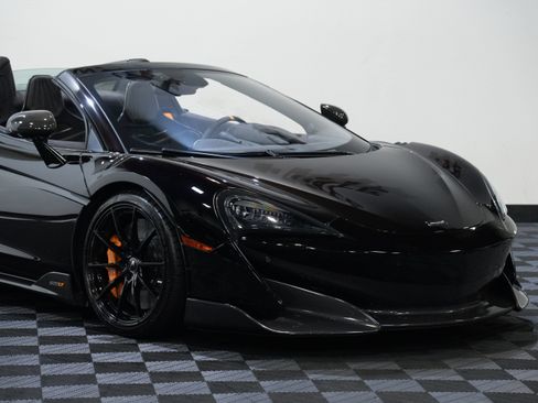 Used 2020 McLaren 600LT Spider RWD image 9