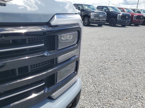 New 2026 Ford F250 Platinum image 4