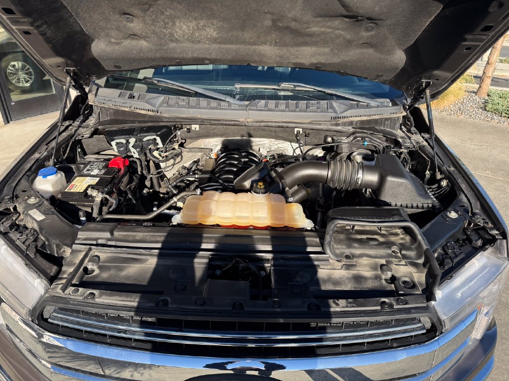 Used 2018 Ford F150 Lariat w/ Trailer Tow Package AWD/4WD image 22