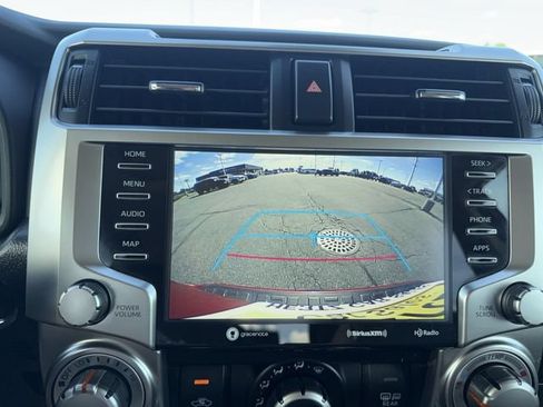 Used 2024 Toyota 4Runner SR5 Premium w/ Moonroof Package AWD/4WD image 17