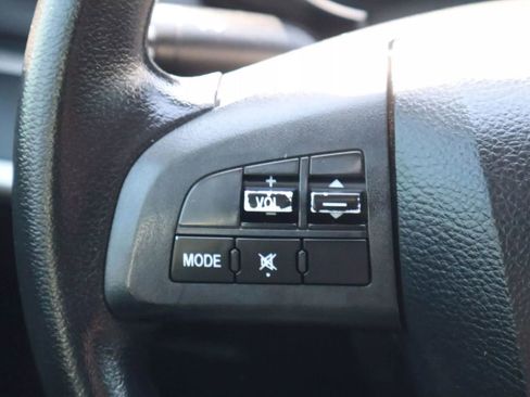 Used 2012 MAZDA MAZDA3 i Sport image 23