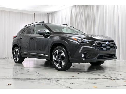 Used 2025 Subaru Crosstrek 2.5i Limited w/ Crosstrek Mirror Package image 2