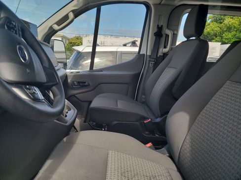 Used 2024 Ford Transit 350 XLT RWD image 4