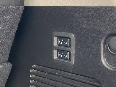 Used 2014 INFINITI QX80 4WD w/ Theater Package image 18